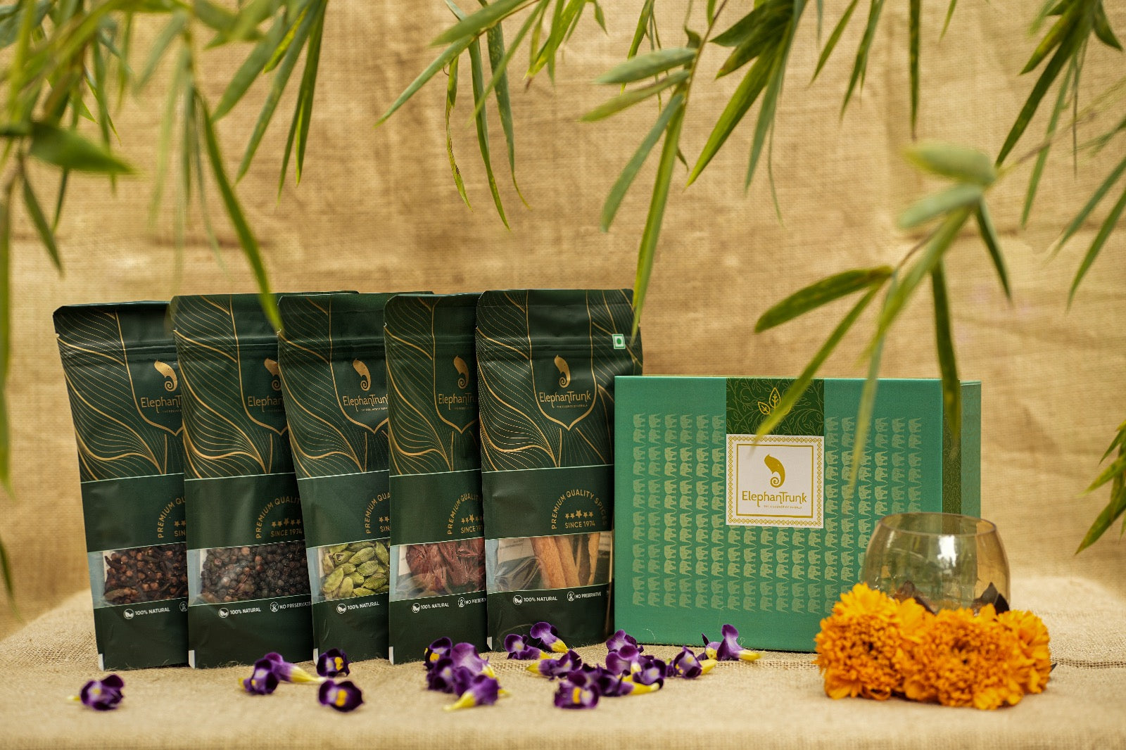 Munnar Valley Organic Spices Gift Box Price in India - Buy Munnar Valley  Organic Spices Gift Box online at Flipkart.com